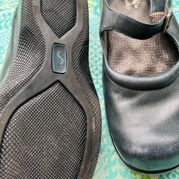 SoftWalk Women's Dark Leather Mary Jane Flats - Picture 3 of 3